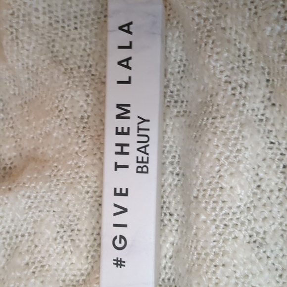 GIVE THEM LALA BEAUTY Lip Quencher in DRENCHED, 3.2g/0.1fl oz - Picture 5 of 7